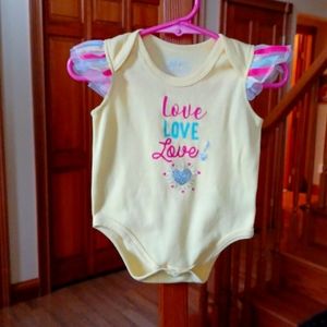 Darlings infant girl bodysuit